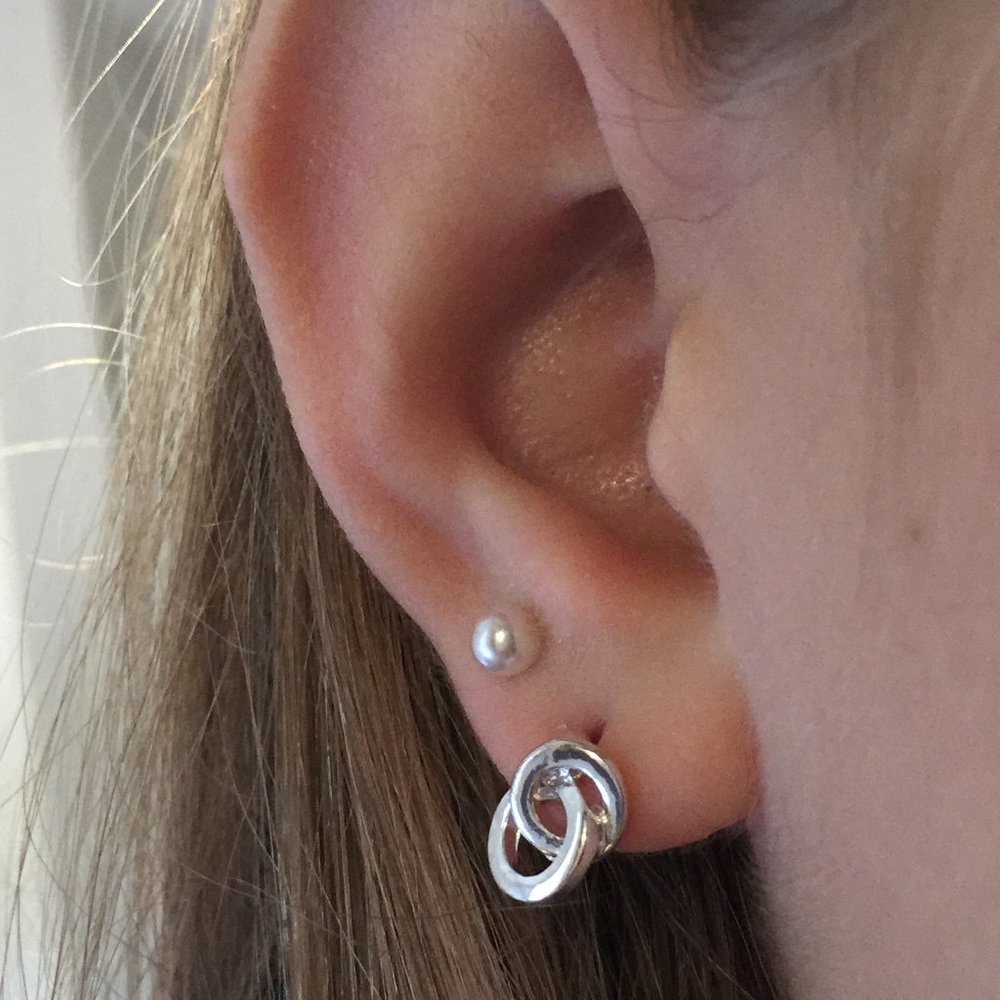silver circle earrings